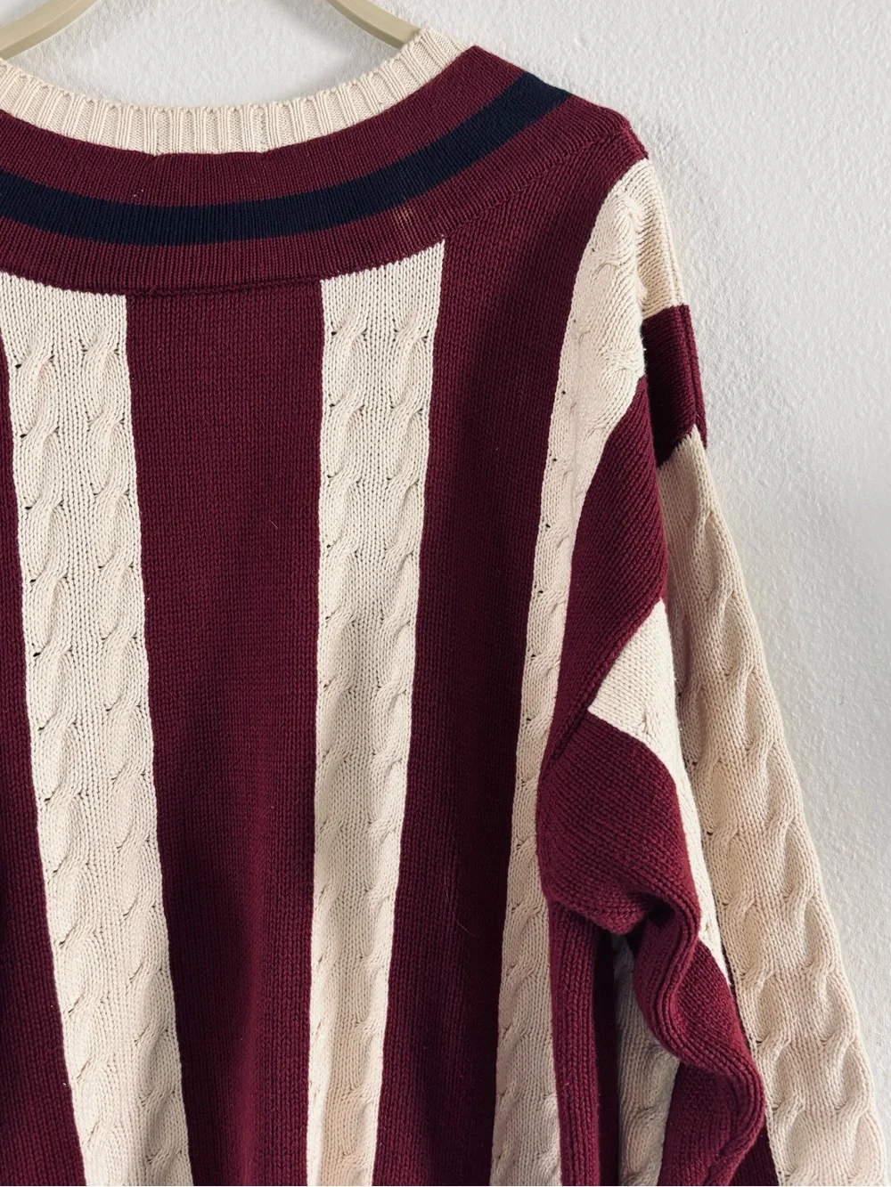 Vintage 90s IZOD Chunky Cable Knit Vertical Striped V-Neck Sweater Large